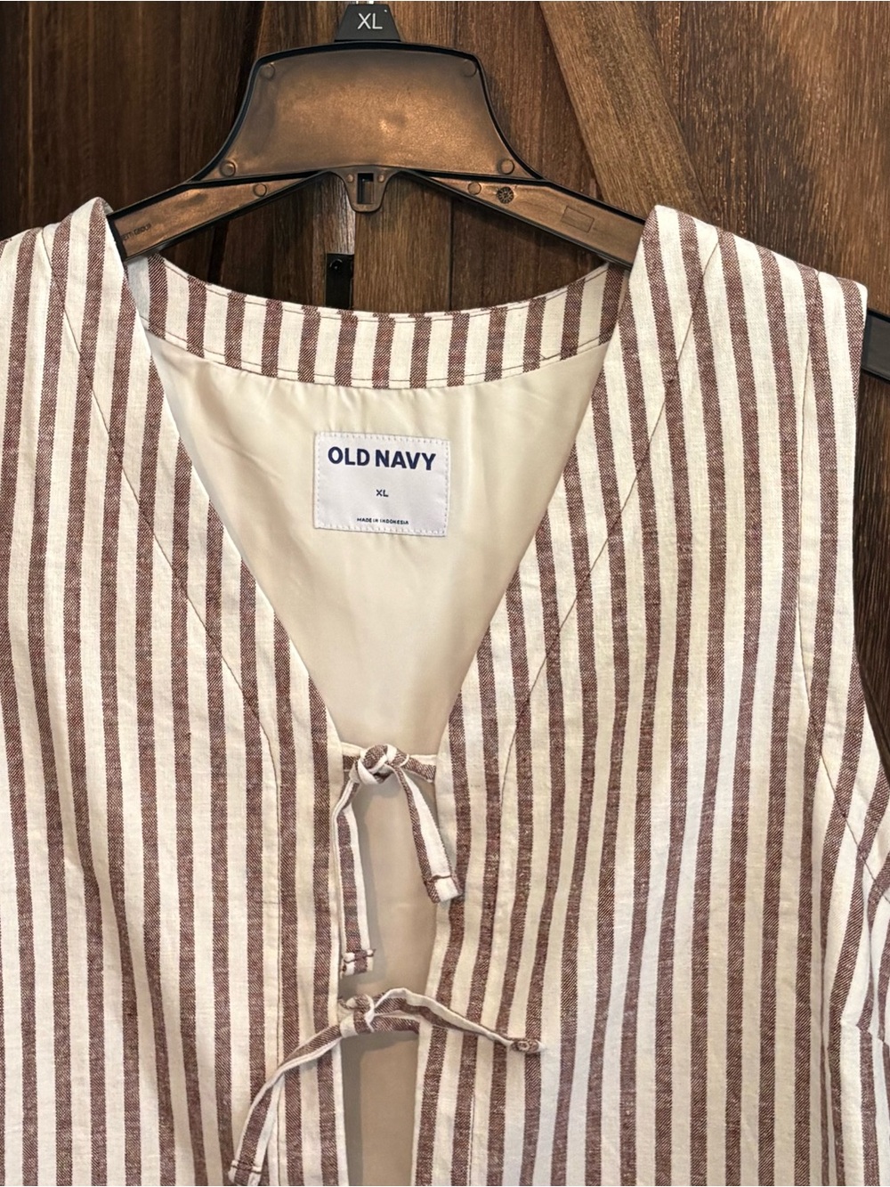 NWOT; Old Navy Striped Tie-Front Vest in Cream and Brown; XL - Picture 2 of 7
